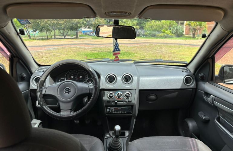 Chevrolet Prisma Maxx 1.4 (Flex) - Foto #2
