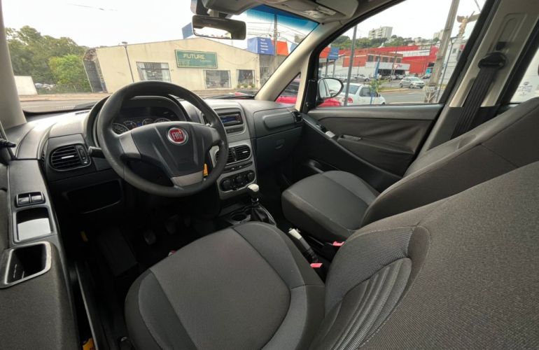 Fiat Idea Attractive 1.4 8V (Flex) - Foto #9