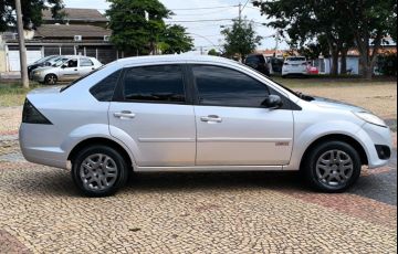 Ford Fiesta Sedan 1.6 Rocam (Flex) - Foto #5