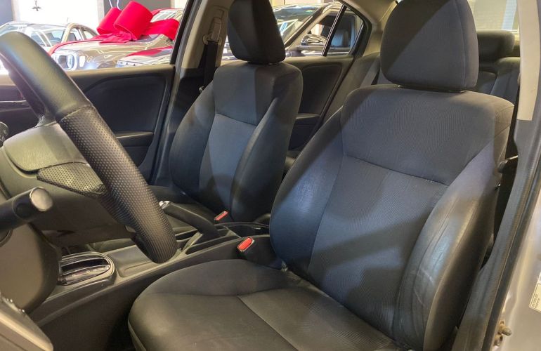 Honda City 1.5 LX 16v - Foto #10