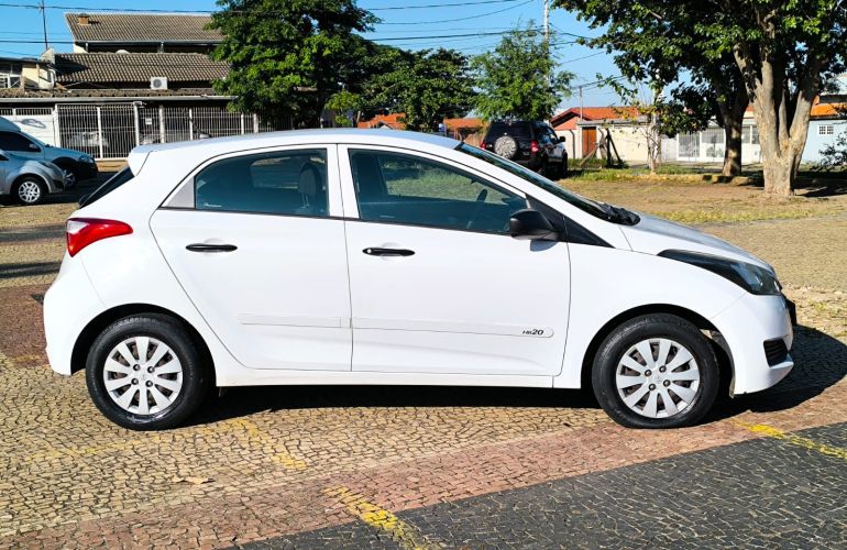 Hyundai HB20 1.0 Comfort - Foto #9