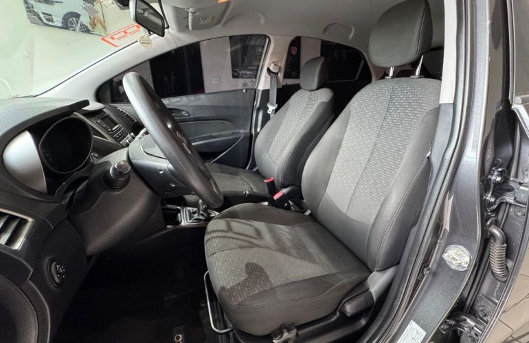 Hyundai Hb20 1.0 Comfort Plus 12v - Foto #6
