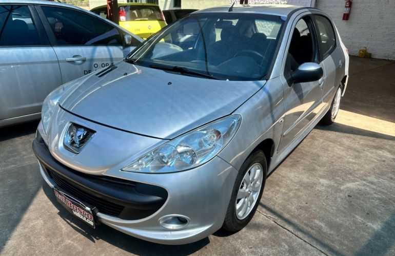 Peugeot 207 Hatch XR Sport 1.4 8V (flex) - Foto #1