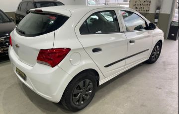 Chevrolet Onix 1.0 MPFi Joy 8V Flex 4p Manual - Foto #3