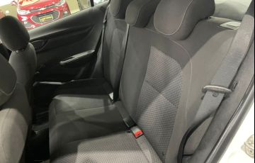 Chevrolet Onix 1.0 MPFi Joy 8V Flex 4p Manual - Foto #7