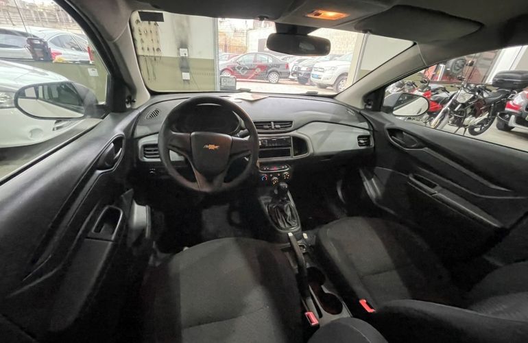 Chevrolet Onix 1.0 MPFi Joy 8V Flex 4p Manual - Foto #8