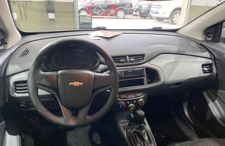 Chevrolet Onix 1.0 MPFi Joy 8V Flex 4p Manual - Foto #9