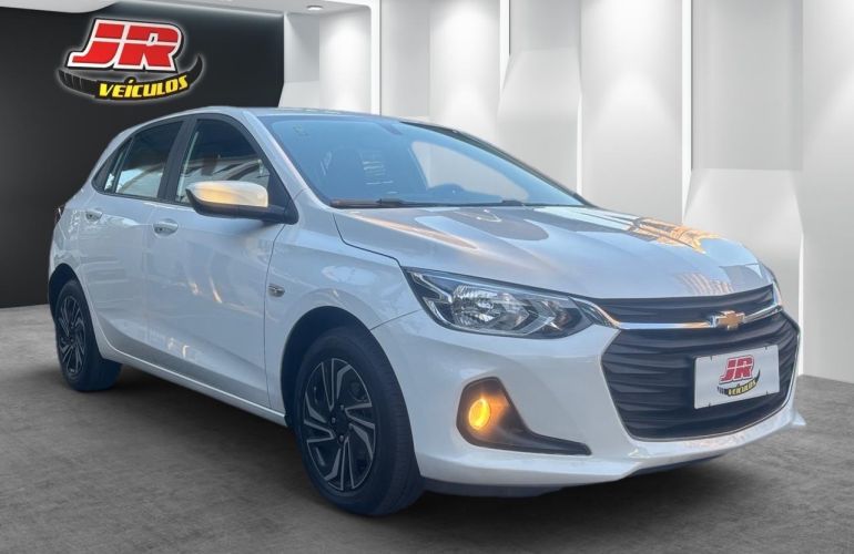 Chevrolet Onix 1.0 LT - Foto #2