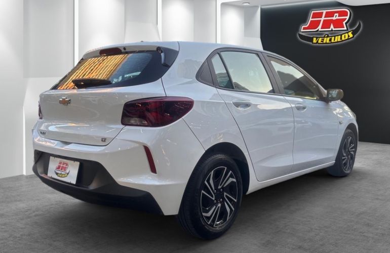 Chevrolet Onix 1.0 LT - Foto #3