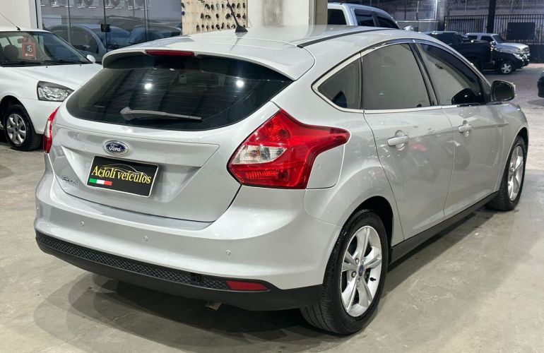Ford Focus 1.6 S 16V Flex 4p Manual - Foto #4