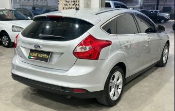 Ford Focus 1.6 S 16V Flex 4p Manual - Foto #4