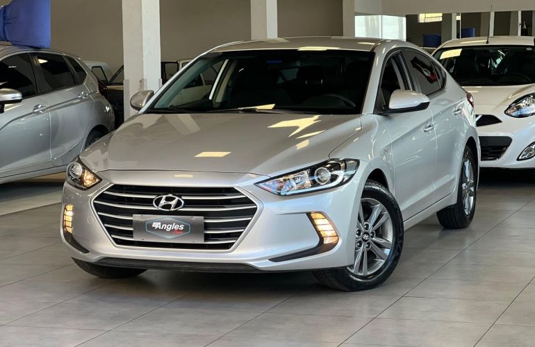Hyundai Elantra 2.0 16v - Foto #3