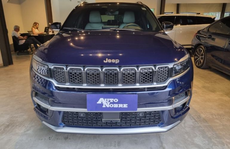 Jeep Commander 1.3 T270 Turbo Overland - Foto #2
