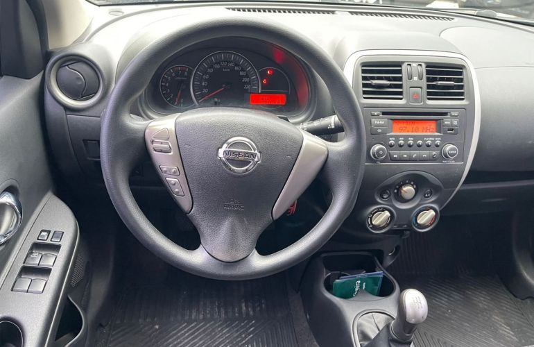Nissan March 1.0 SV 12v Flex 4p Manual - Foto #9