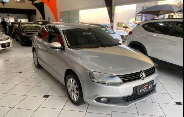 Volkswagen Jetta 2.0 Comfortline 120cv - Foto #2