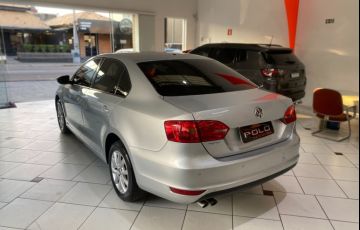 Volkswagen Jetta 2.0 Comfortline 120cv - Foto #4