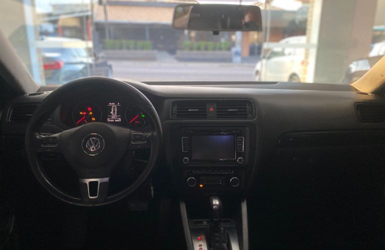 Volkswagen Jetta 2.0 Comfortline 120cv - Foto #5