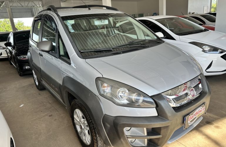 Fiat Idea Adventure 1.8 16V Dualogic (Flex) - Foto #3