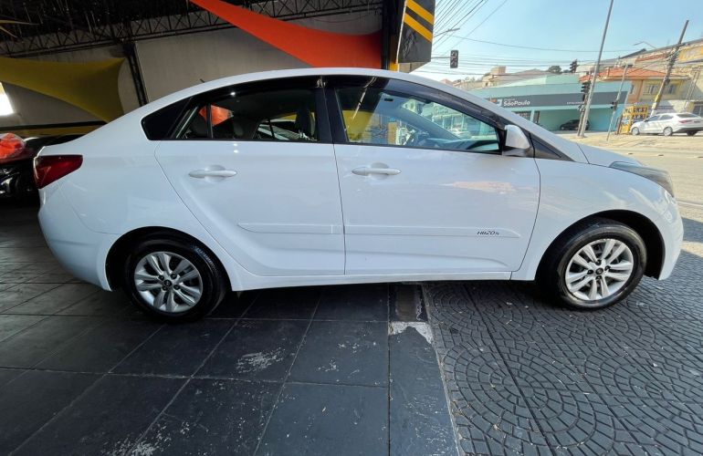 Hyundai Hb20s 1.6 Comfort Plus 16v - Foto #4
