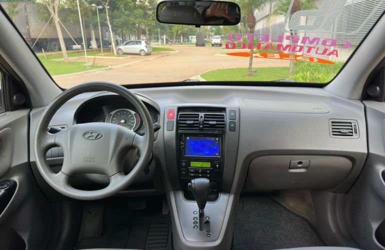 Hyundai Tucson 2.0 MPFi GLS 16V 143cv 2wd - Foto #10