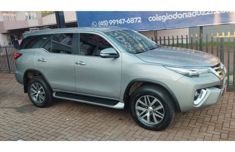 Toyota SW4 2.8 TDI SRX 5L 4x4 (Aut) - Foto #5
