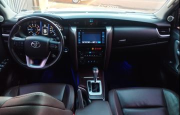Toyota SW4 2.8 TDI SRX 5L 4x4 (Aut) - Foto #7