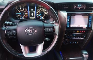 Toyota SW4 2.8 TDI SRX 5L 4x4 (Aut) - Foto #10
