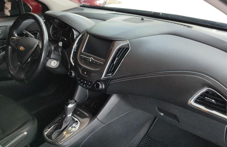 Chevrolet Cruze HB Black Bow Tie 1.4 Tb Flex Aut - Foto #9