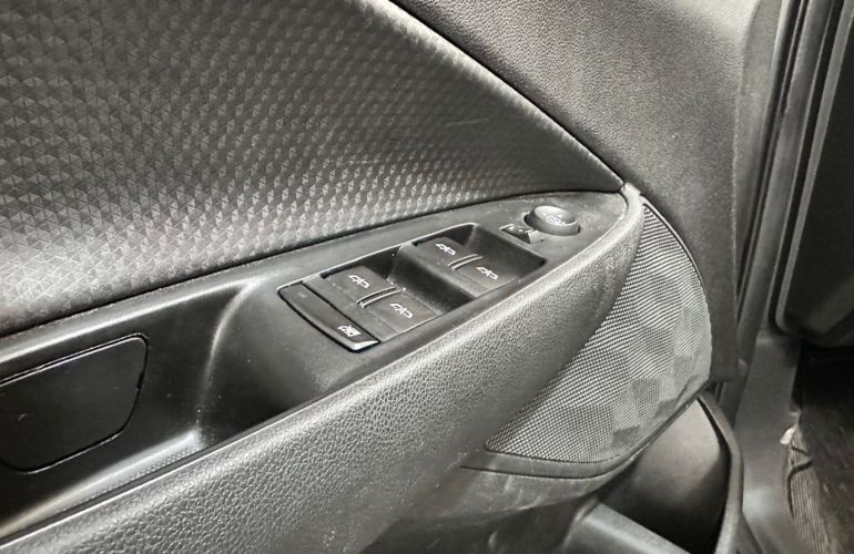 Chevrolet Onix 1.0 Turbo Flex LT Automático - Foto #7