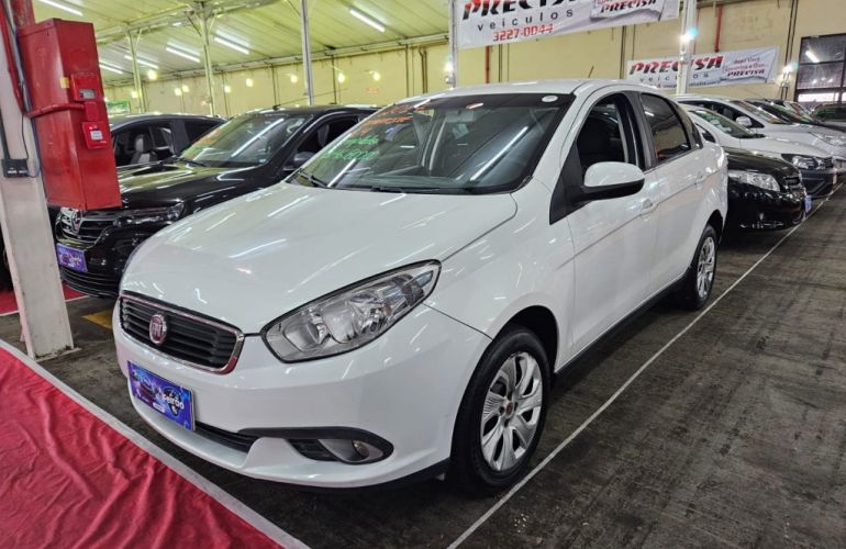 Fiat Grand Siena 1.4 Attractive - Foto #1