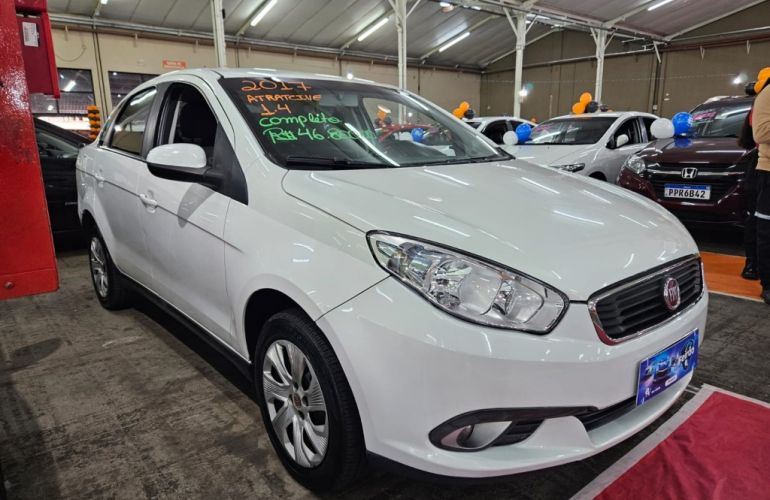 Fiat Grand Siena 1.4 Attractive - Foto #7