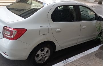 Renault Logan Dynamique 1.6 8V - Foto #2