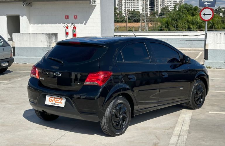 Chevrolet Onix 1.0 MPFi LT 8v - Foto #5