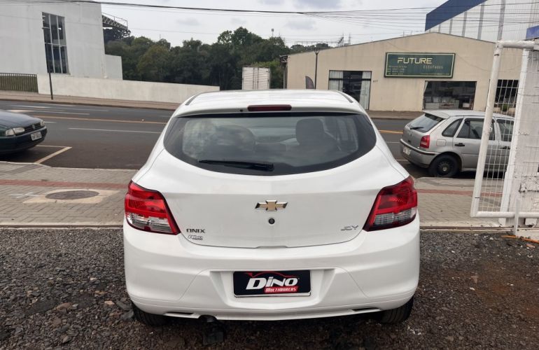 Chevrolet Onix 1.0 Joy SPE/4 - Foto #4