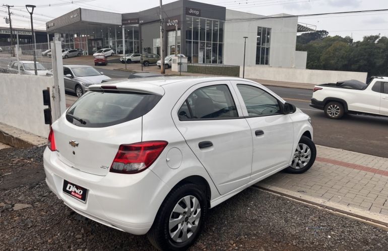 Chevrolet Onix 1.0 Joy SPE/4 - Foto #5
