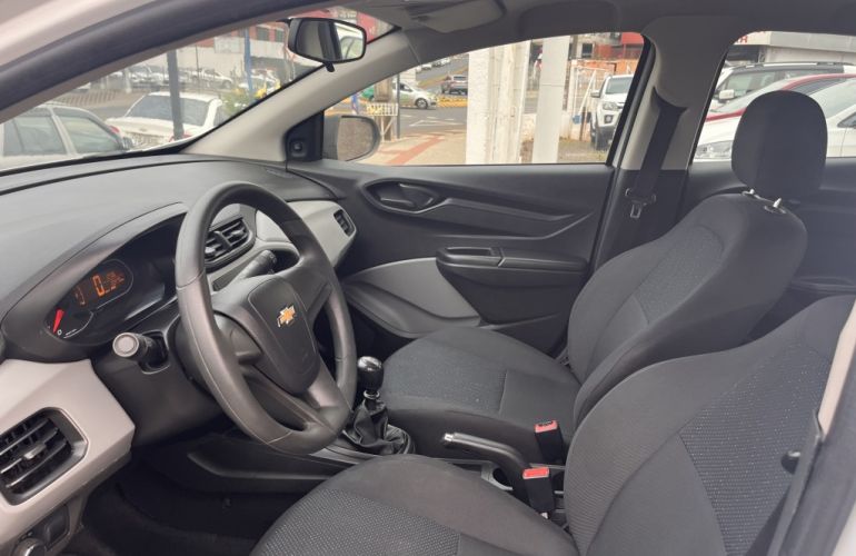 Chevrolet Onix 1.0 Joy SPE/4 - Foto #9
