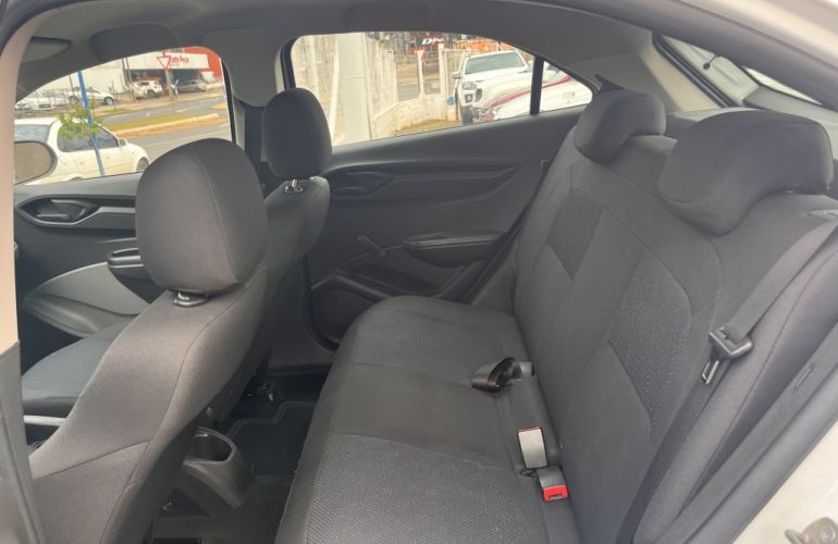 Chevrolet Onix 1.0 Joy SPE/4 - Foto #10