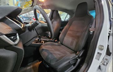 Chevrolet Onix 1.0 Turbo Plus Lt - Foto #8