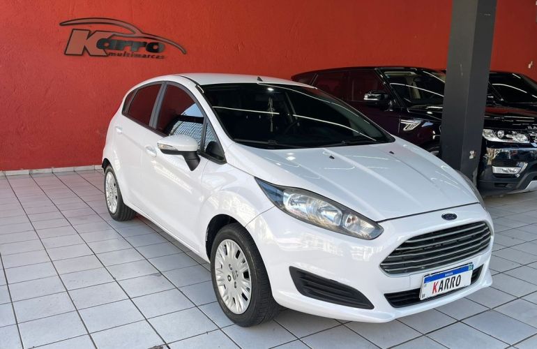 Ford Fiesta 1.6 SE Hatch 16v - Foto #2