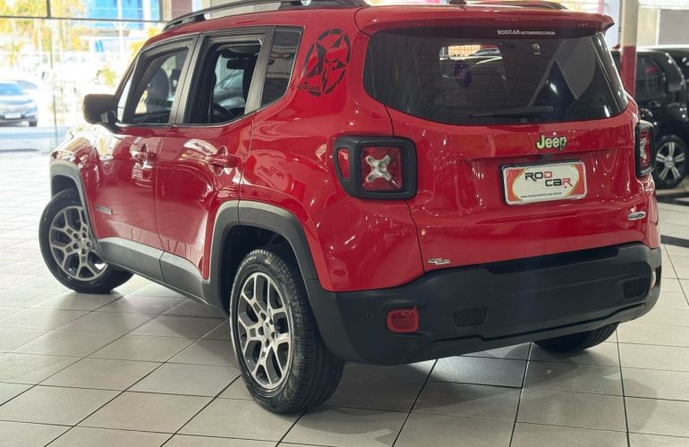 Jeep Renegade 1.8 16V Longitude - Foto #3