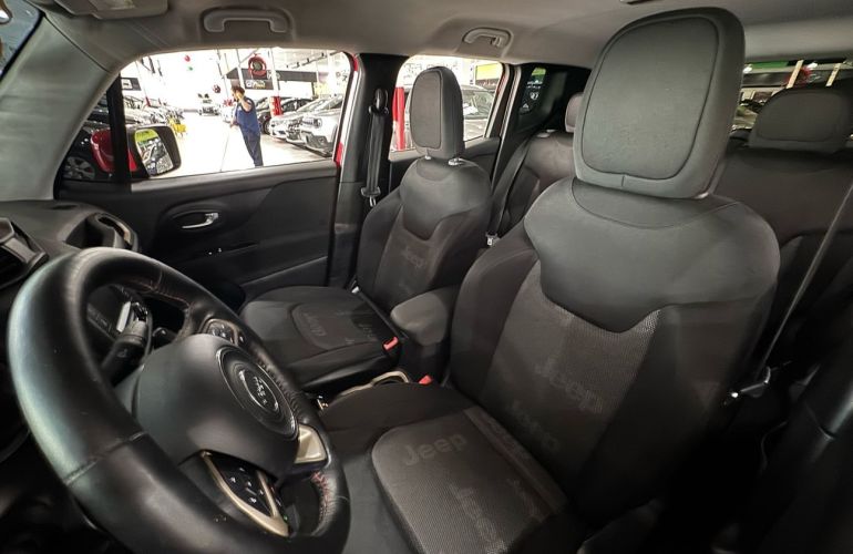 Jeep Renegade 1.8 16V Longitude - Foto #6