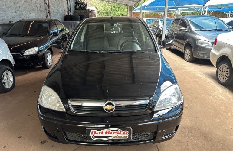 Chevrolet Corsa Hatch Premium 1.4 (Flex) - Foto #2