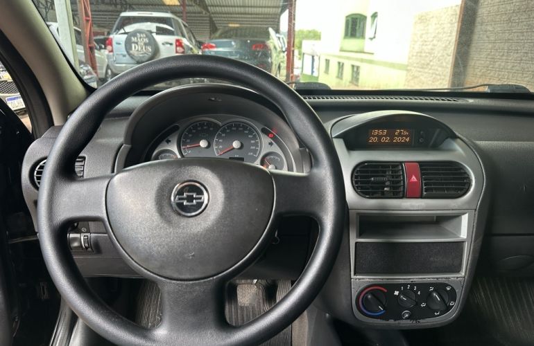 Chevrolet Corsa Hatch Premium 1.4 (Flex) - Foto #9