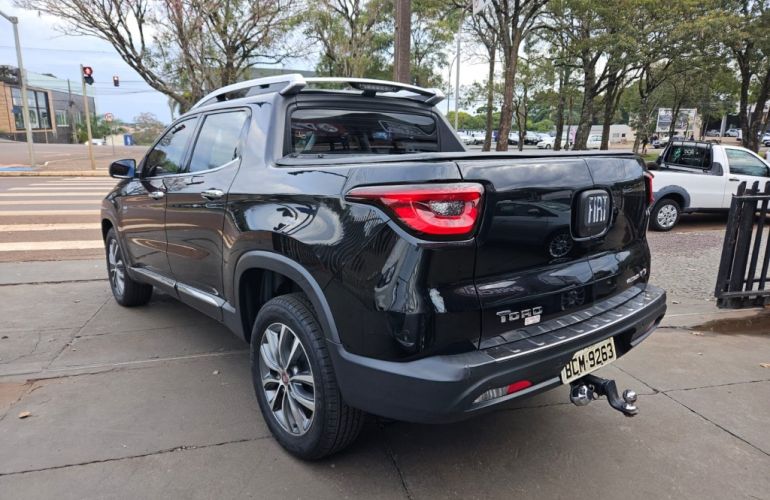 Fiat Toro Volcano 2.0 diesel AT9 4x4 - Foto #4