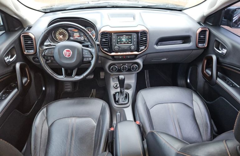 Fiat Toro Volcano 2.0 diesel AT9 4x4 - Foto #6