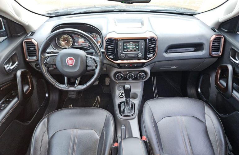 Fiat Toro Volcano 2.0 diesel AT9 4x4 - Foto #8
