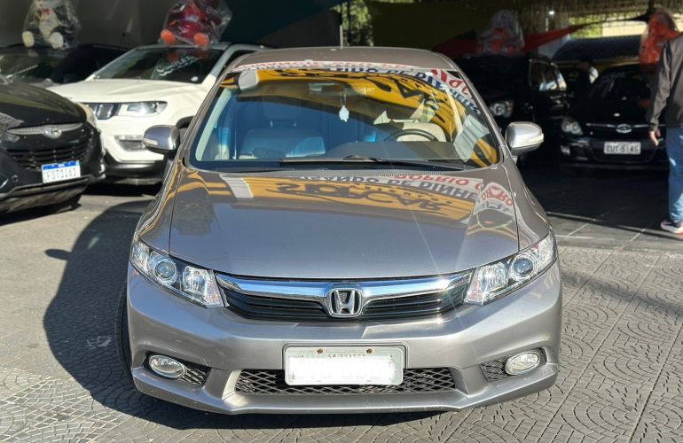 Honda Civic 2.0 LXR 16v - Foto #2