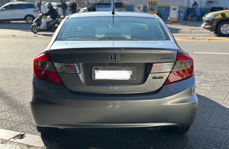 Honda Civic 2.0 LXR 16v - Foto #3