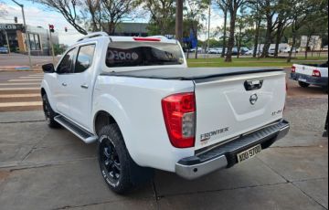 Nissan Frontier 2.3 CD LE 4x4 (Aut) - Foto #4