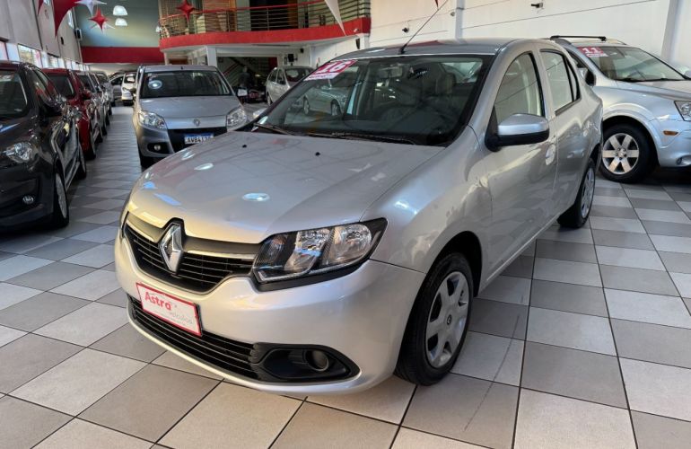 Renault Logan Expression 1.6 8V (Flex) - Foto #4